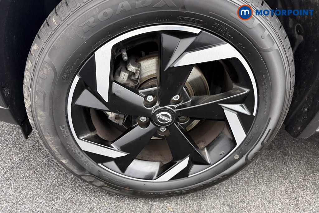 Nissan Juke N-Connecta Manual Petrol SUV - Stock Number (1598670) - 30th supplementary image