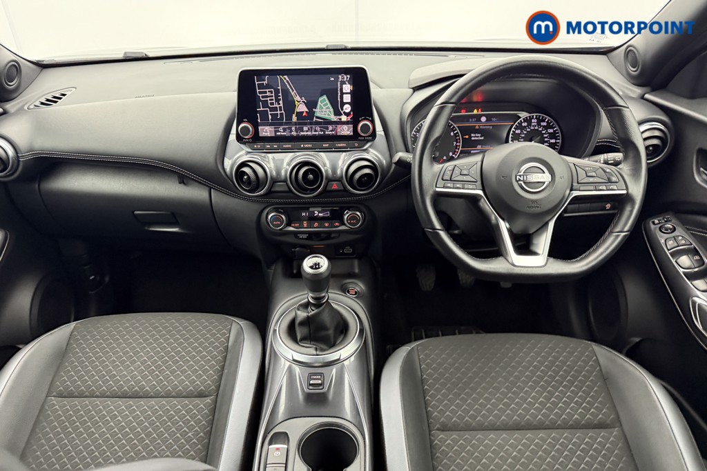 Nissan Juke N-Connecta Manual Petrol SUV - Stock Number (1598670) - 1st supplementary image