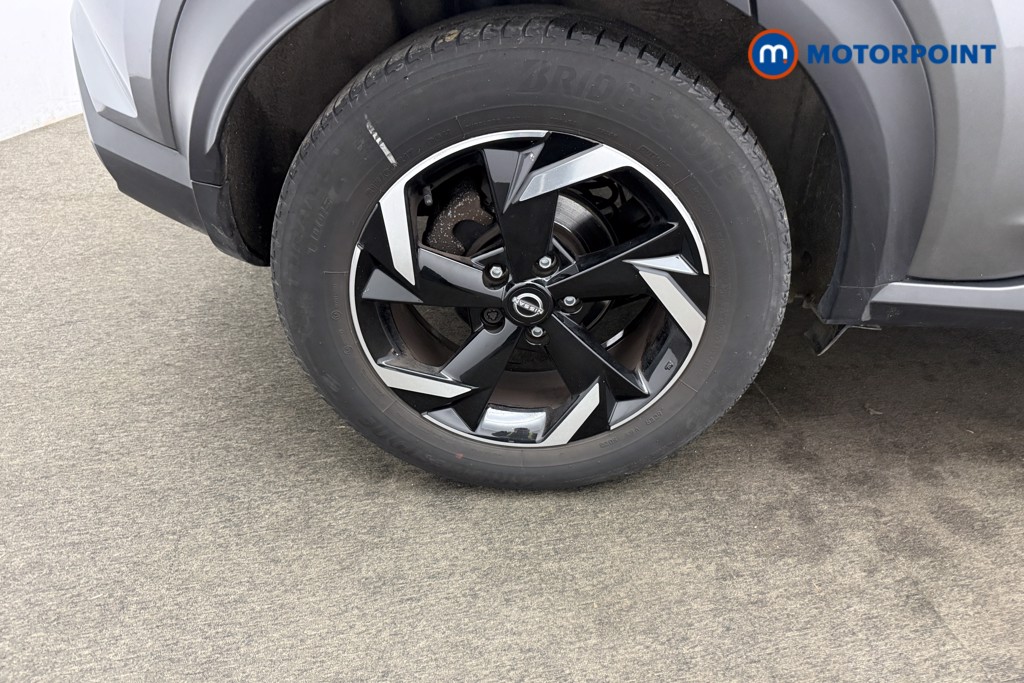 Nissan Juke N-Connecta Manual Petrol SUV - Stock Number (1598690) - 24th supplementary image
