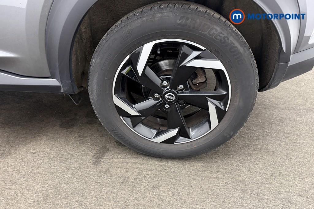Nissan Juke N-Connecta Manual Petrol SUV - Stock Number (1598690) - 25th supplementary image