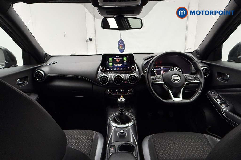 Nissan Juke N-Connecta Manual Petrol SUV - Stock Number (1598690) - 1st supplementary image