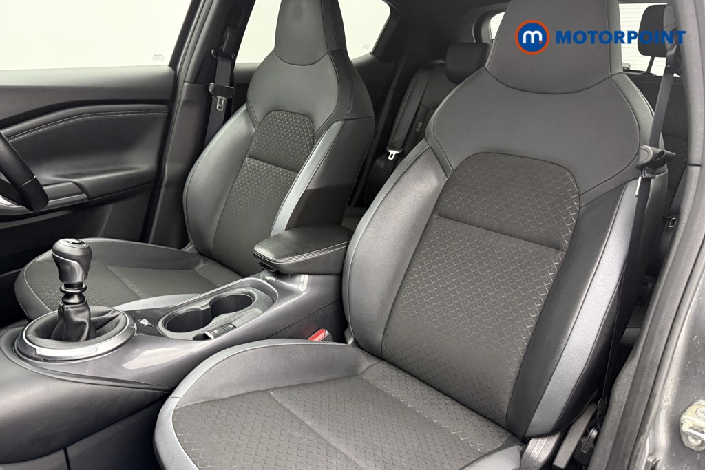 Nissan Juke N-Connecta Manual Petrol SUV - Stock Number (1598691) - 3rd supplementary image