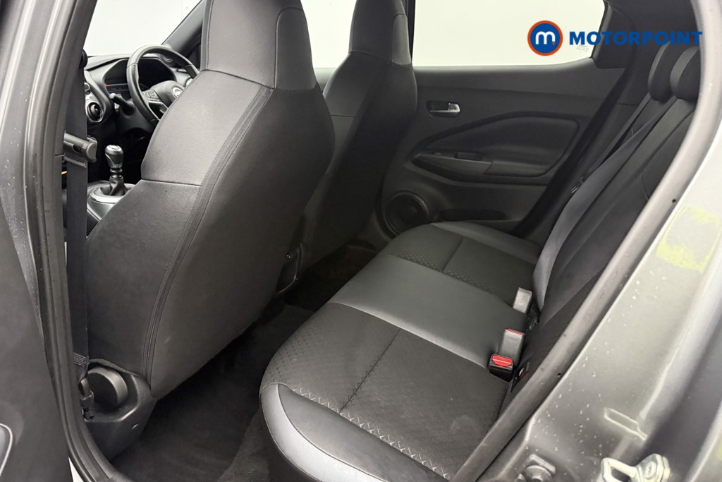 Nissan Juke N-Connecta Manual Petrol SUV - Stock Number (1598691) - 4th supplementary image