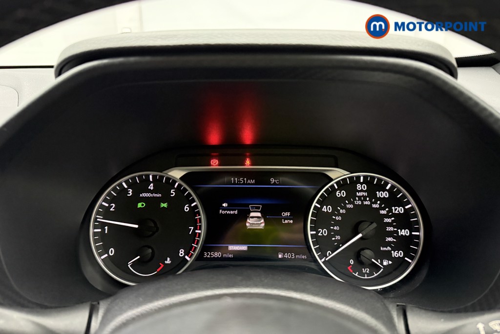 Nissan Juke N-Connecta Manual Petrol SUV - Stock Number (1598691) - 9th supplementary image