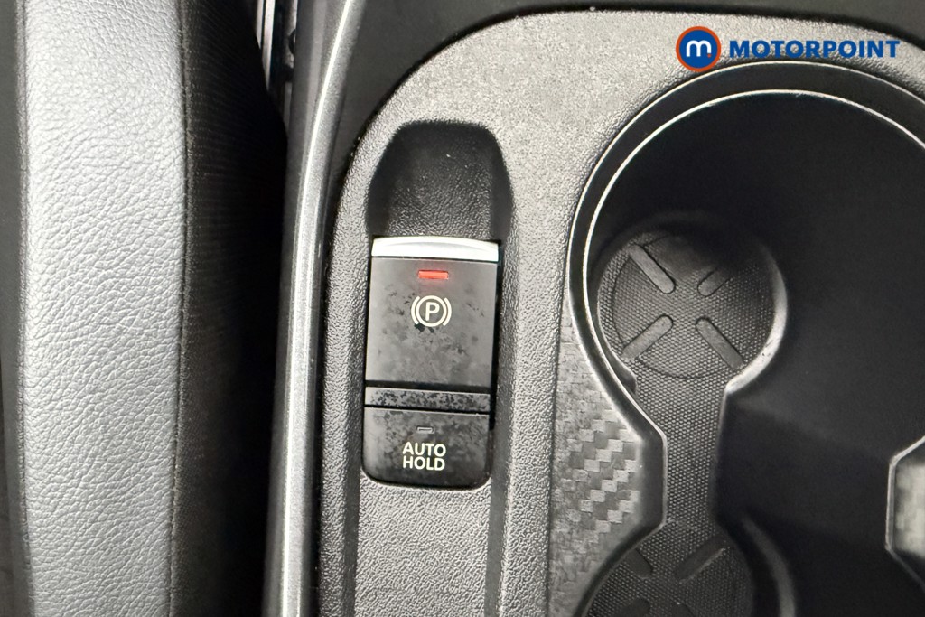 Nissan Juke N-Connecta Manual Petrol SUV - Stock Number (1598691) - 17th supplementary image