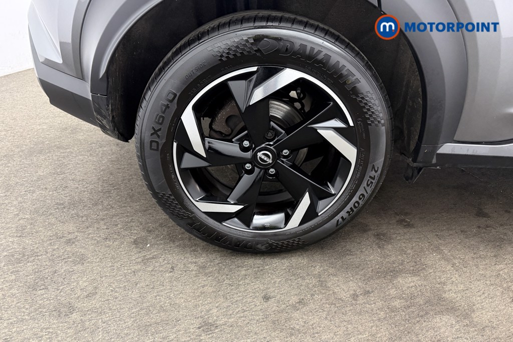 Nissan Juke N-Connecta Manual Petrol SUV - Stock Number (1598691) - 24th supplementary image