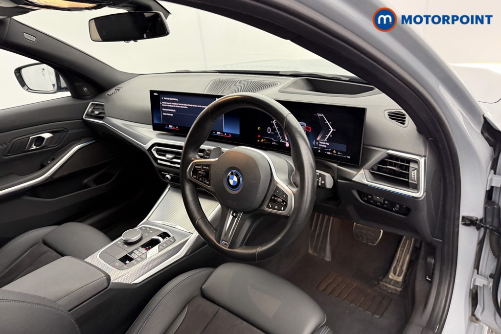 BMW 3 Series M Sport Automatic Petrol Plug-In Hybrid Estate - Stock Number (1598789) - 4th supplementary image