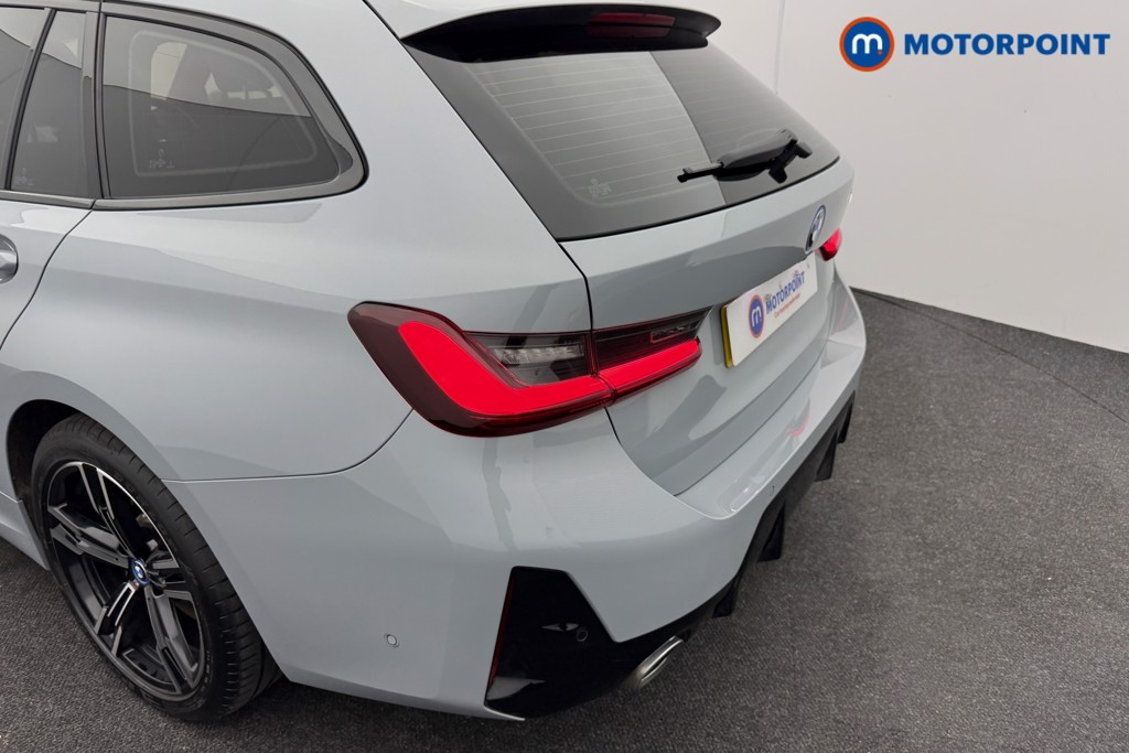 BMW 3 Series M Sport Automatic Petrol Plug-In Hybrid Estate - Stock Number (1598789) - 28th supplementary image