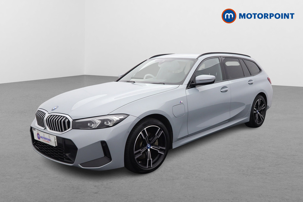 BMW 3 Series M Sport Automatic Petrol Plug-In Hybrid Estate - Stock Number (1598789) - Passenger side front corner
