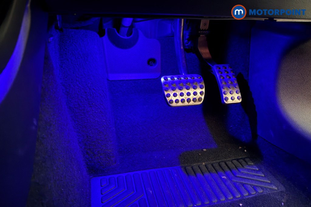 Mercedes-Benz A Class Amg Line Automatic Diesel Hatchback - Stock Number (1598908) - 23rd supplementary image