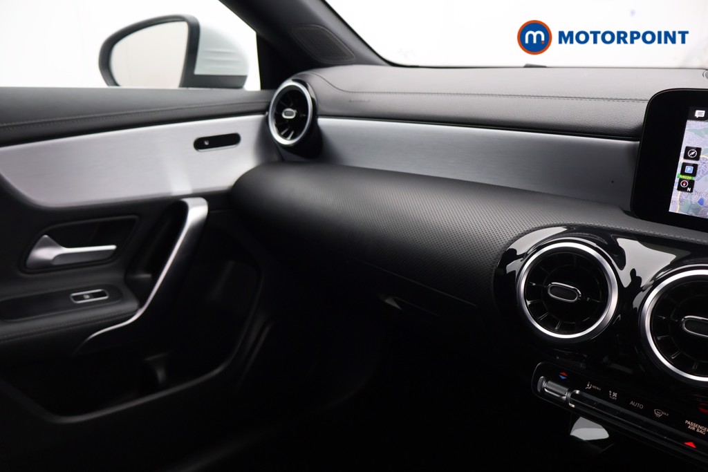 Mercedes-Benz CLA Amg Line Automatic Petrol Estate - Stock Number (1598912) - 6th supplementary image