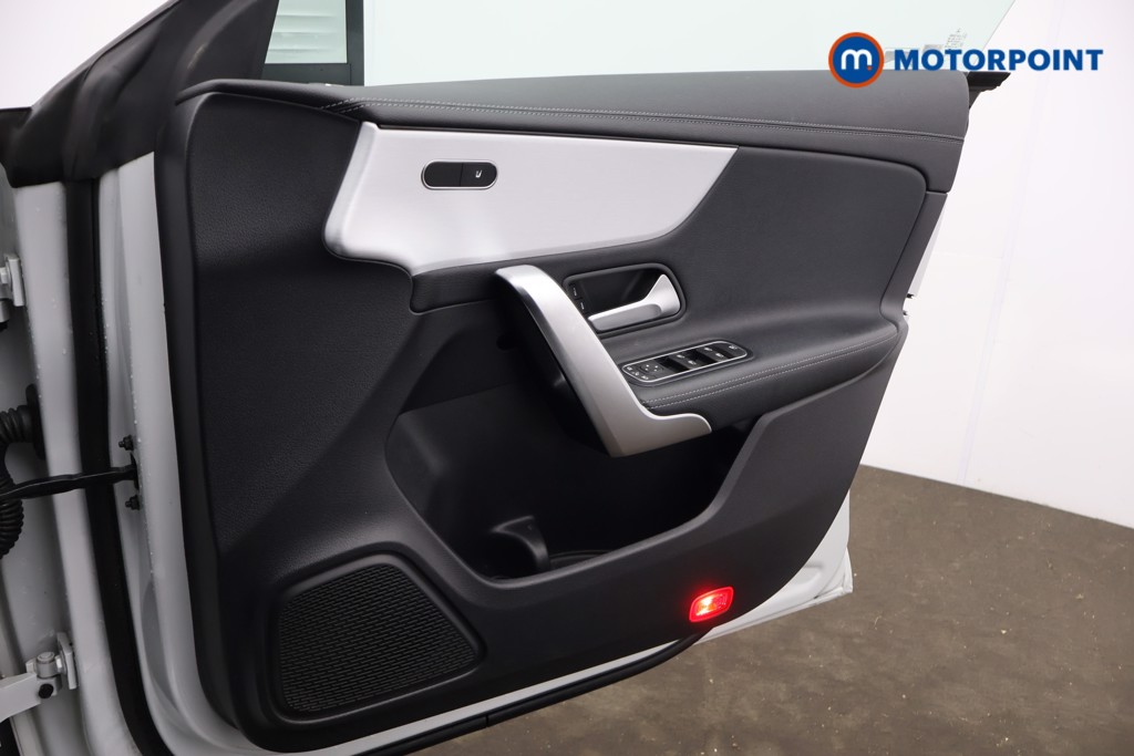 Mercedes-Benz CLA Amg Line Automatic Petrol Estate - Stock Number (1598912) - 10th supplementary image