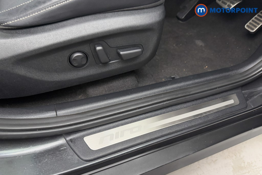 KIA E-Niro 4-Plus Automatic Electric SUV - Stock Number (1599254) - 17th supplementary image