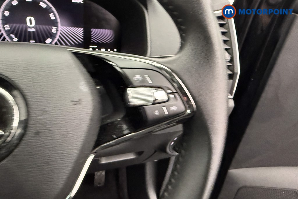 Skoda Karoq Se Drive Manual Petrol SUV - Stock Number (1599351) - 15th supplementary image