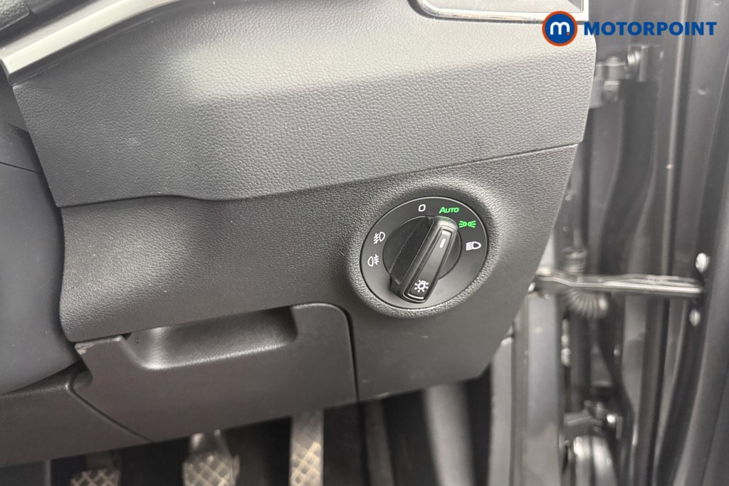 Skoda Karoq Se Drive Manual Petrol SUV - Stock Number (1599359) - 10th supplementary image