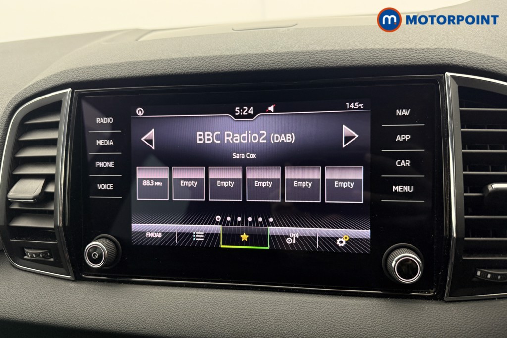 Skoda Karoq Se Drive Manual Petrol SUV - Stock Number (1599361) - 2nd supplementary image