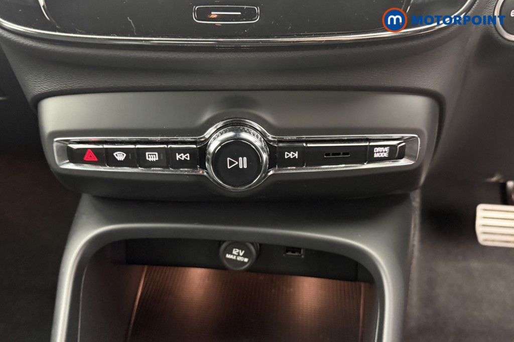 Volvo Xc40 R Design Pro Automatic Petrol Plug-In Hybrid SUV - Stock Number (1599581) - 11th supplementary image