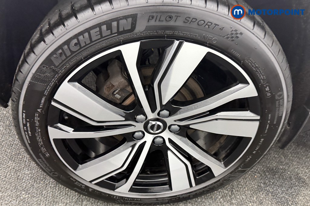 Volvo Xc40 R Design Pro Automatic Petrol Plug-In Hybrid SUV - Stock Number (1599581) - 35th supplementary image