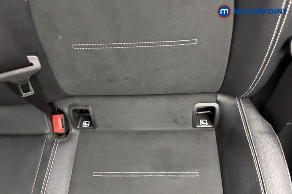 Mercedes-Benz A Class Amg Line Executive Edition Automatic Petrol Plug-In Hybrid Saloon - Stock Number (1599590) - 24th supplementary image