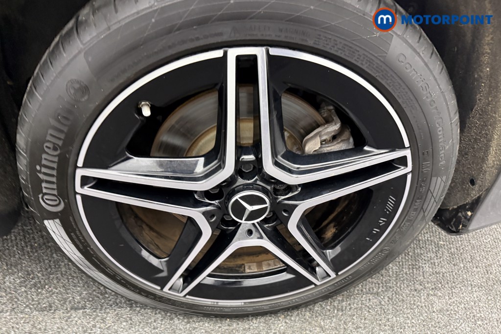 Mercedes-Benz A Class Amg Line Executive Edition Automatic Petrol Plug-In Hybrid Saloon - Stock Number (1599590) - 30th supplementary image