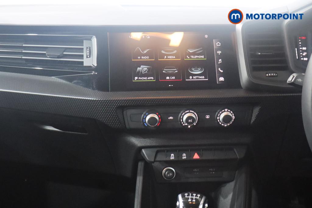 Audi A1 Technik Manual Petrol Hatchback - Stock Number (1599606) - 2nd supplementary image