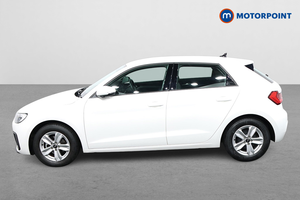 Audi A1 Technik Manual Petrol Hatchback - Stock Number (1599606) - Passenger side