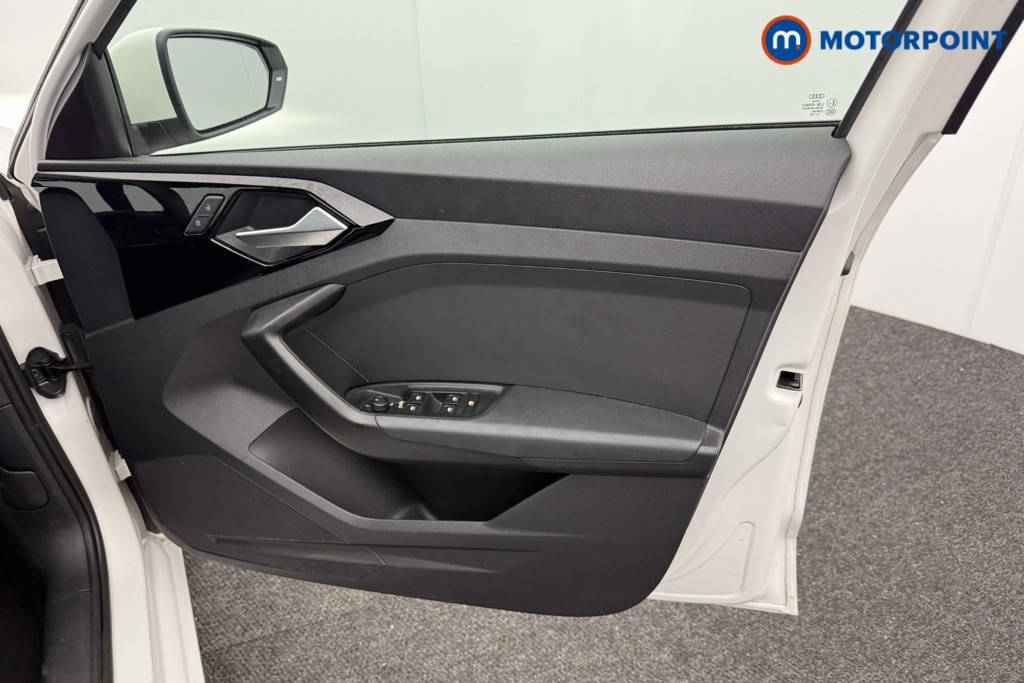 Audi A1 Technik Manual Petrol Hatchback - Stock Number (1599608) - 16th supplementary image