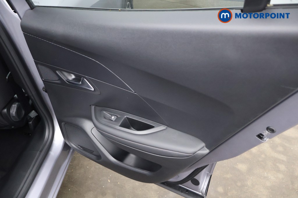 Peugeot 2008 Allure Automatic Petrol SUV - Stock Number (1599678) - 14th supplementary image