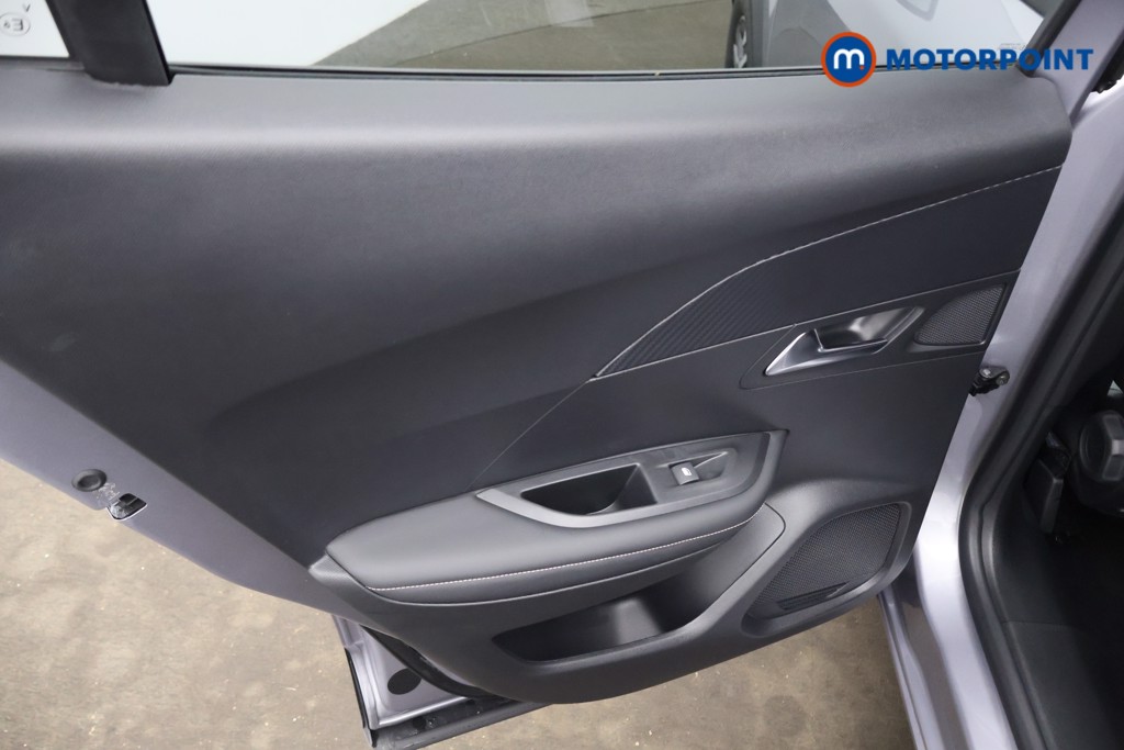 Peugeot 2008 Allure Automatic Petrol SUV - Stock Number (1599678) - 17th supplementary image