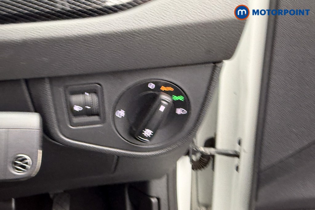 Volkswagen Polo Life Manual Petrol Hatchback - Stock Number (1599901) - 16th supplementary image