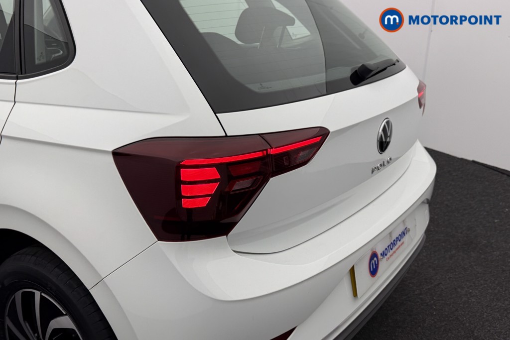 Volkswagen Polo Life Manual Petrol Hatchback - Stock Number (1599901) - 25th supplementary image