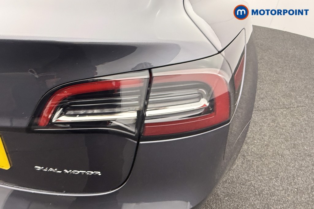 Tesla Model 3 Long Range Automatic Electric Saloon - Stock Number (1599908) - 23rd supplementary image