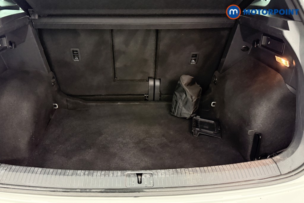Volkswagen Tiguan R-Line Automatic Petrol SUV - Stock Number (1599996) - 23rd supplementary image