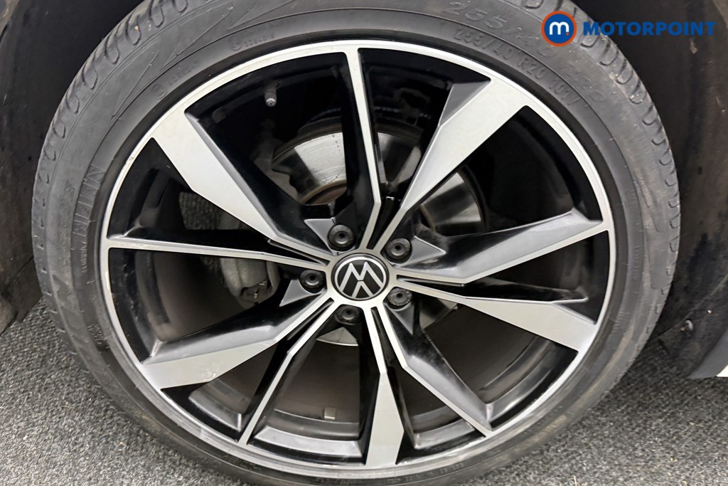 Volkswagen Tiguan R-Line Automatic Petrol SUV - Stock Number (1599996) - 31st supplementary image