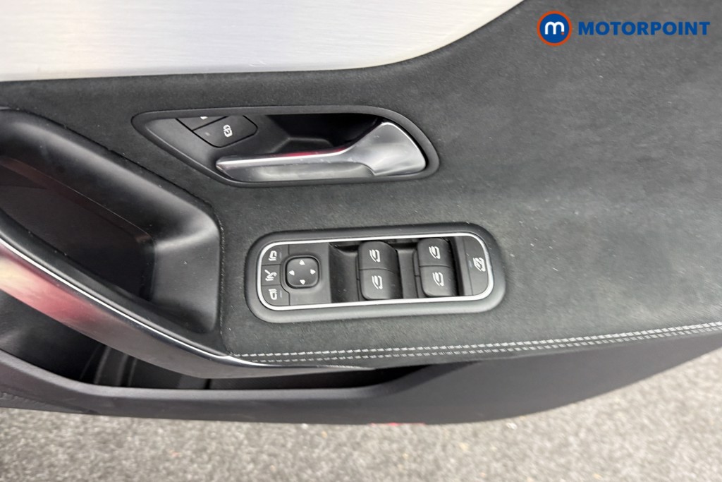 Mercedes-Benz A Class Amg Line Executive Edition Automatic Petrol Hatchback - Stock Number (1600038) - 17th supplementary image