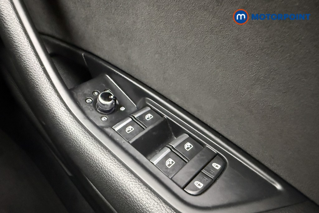 Audi A4 Black Edition Automatic Petrol Estate - Stock Number (1600180) - 18th supplementary image