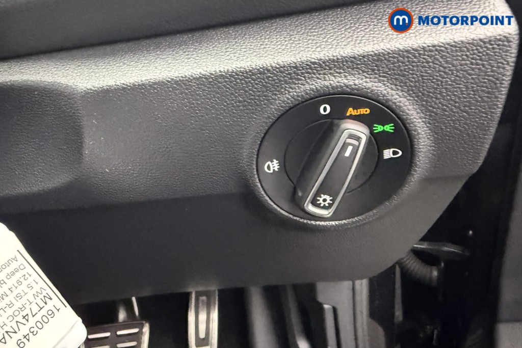 Volkswagen T-Roc R-Line Automatic Petrol SUV - Stock Number (1600349) - 11th supplementary image