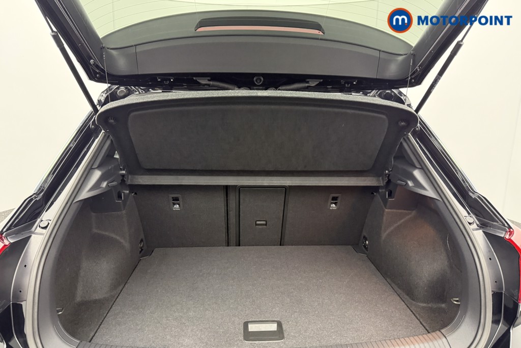 Volkswagen T-Roc R-Line Automatic Petrol SUV - Stock Number (1600349) - 19th supplementary image