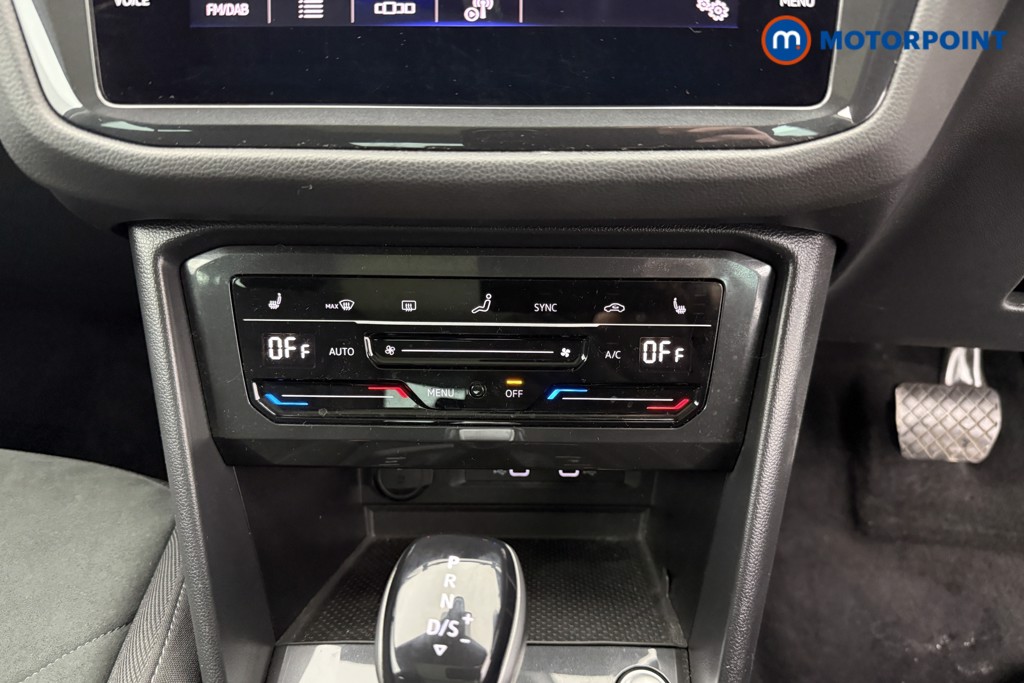 Volkswagen Tiguan Elegance Automatic Petrol SUV - Stock Number (1600449) - 12th supplementary image