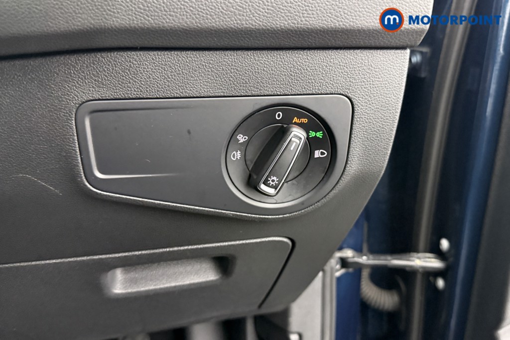 Volkswagen Tiguan Elegance Automatic Petrol SUV - Stock Number (1600449) - 16th supplementary image