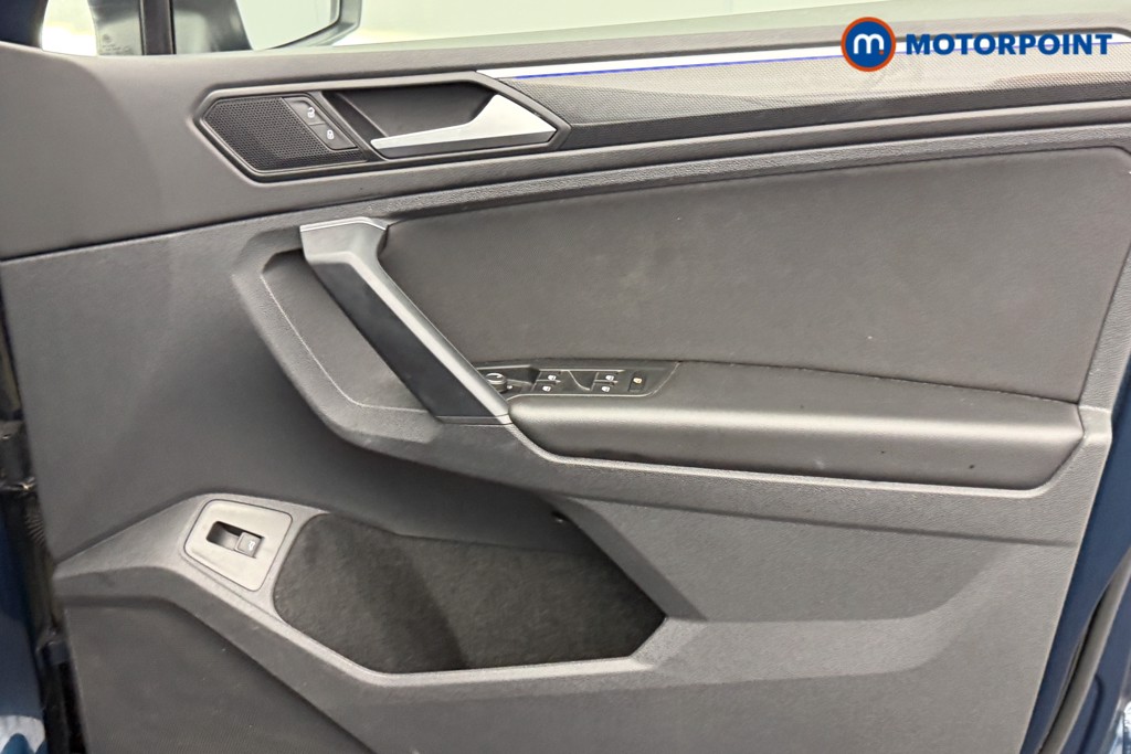 Volkswagen Tiguan Elegance Automatic Petrol SUV - Stock Number (1600449) - 18th supplementary image