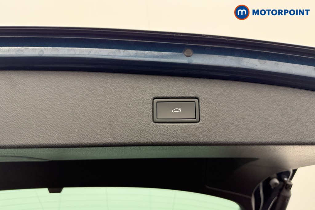 Volkswagen Tiguan Elegance Automatic Petrol SUV - Stock Number (1600449) - 24th supplementary image