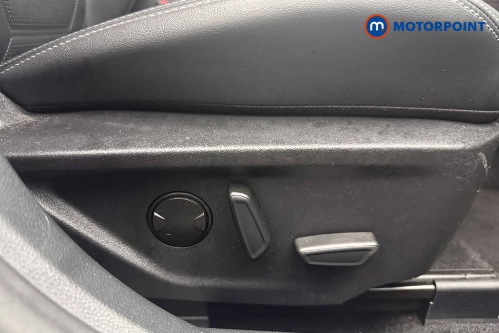 Ford Focus St-Line X Automatic Petrol Hatchback - Stock Number (1600548) - 16th supplementary image