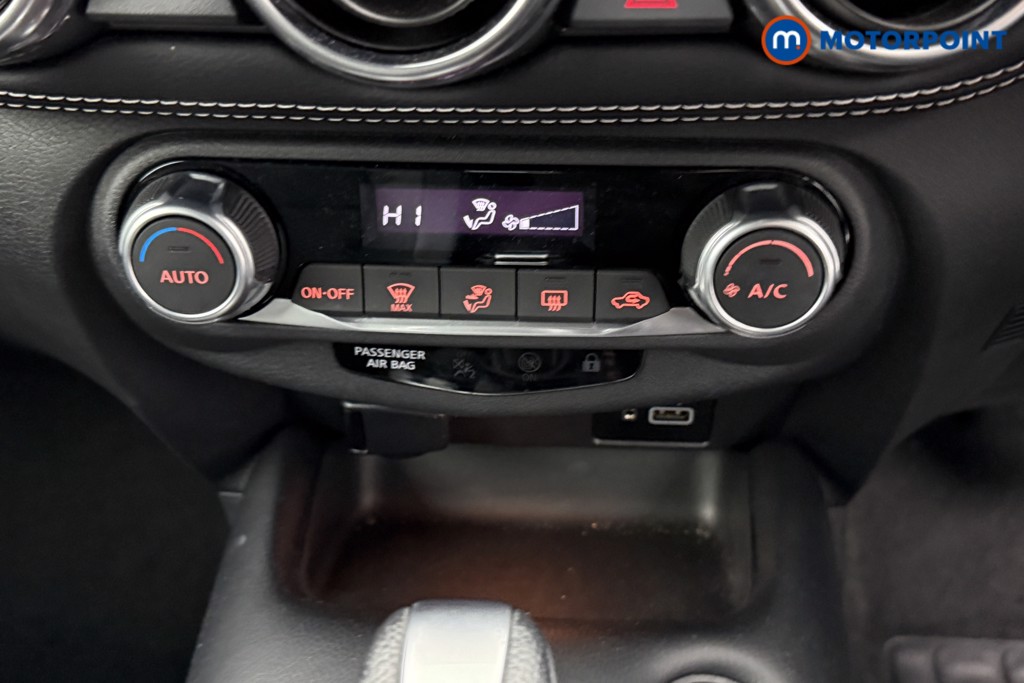 Nissan Juke N-Connecta Automatic Petrol SUV - Stock Number (1600741) - 12th supplementary image