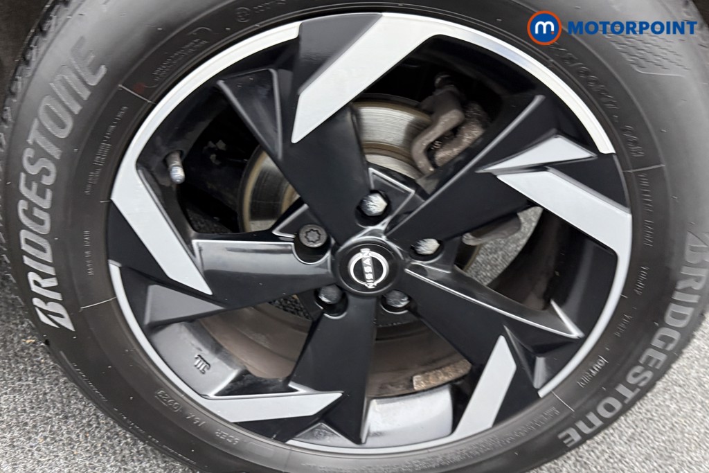 Nissan Juke N-Connecta Automatic Petrol SUV - Stock Number (1600741) - 31st supplementary image