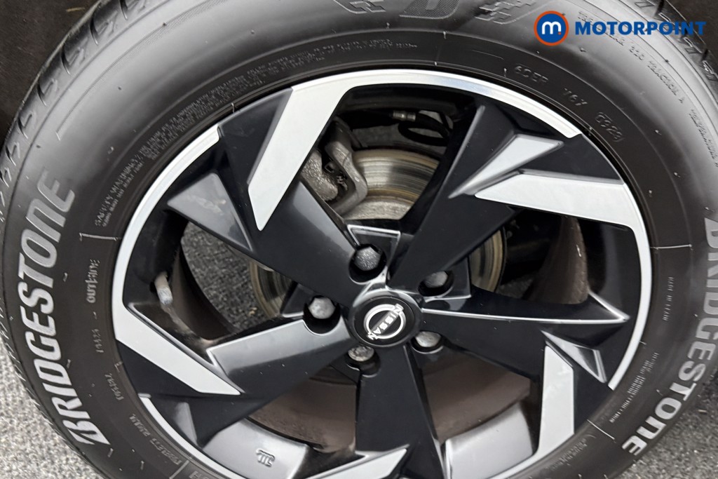 Nissan Juke N-Connecta Automatic Petrol SUV - Stock Number (1600741) - 32nd supplementary image