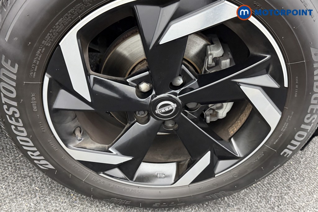 Nissan Juke N-Connecta Automatic Petrol SUV - Stock Number (1600741) - 33rd supplementary image