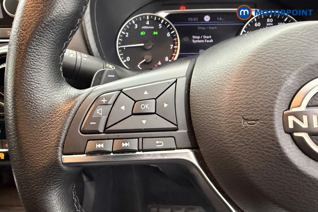 Nissan Juke N-Connecta Automatic Petrol SUV - Stock Number (1600744) - 7th supplementary image