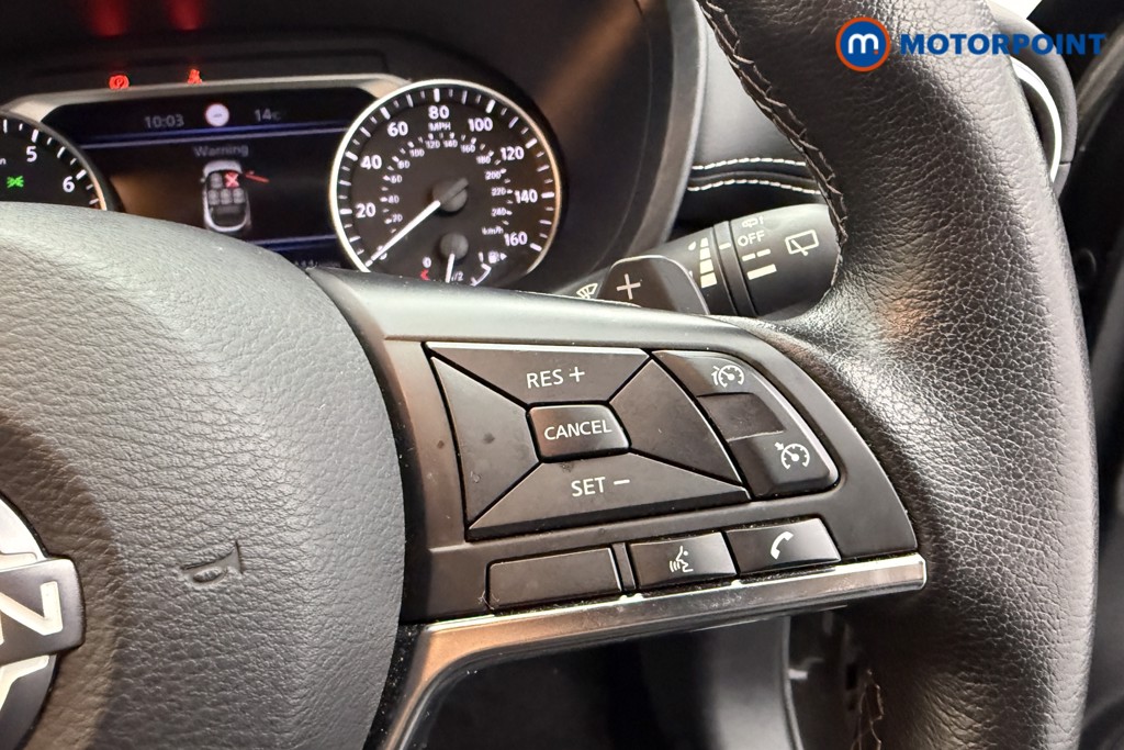 Nissan Juke N-Connecta Automatic Petrol SUV - Stock Number (1600744) - 8th supplementary image