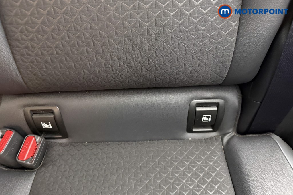 Nissan Juke N-Connecta Automatic Petrol SUV - Stock Number (1600744) - 16th supplementary image